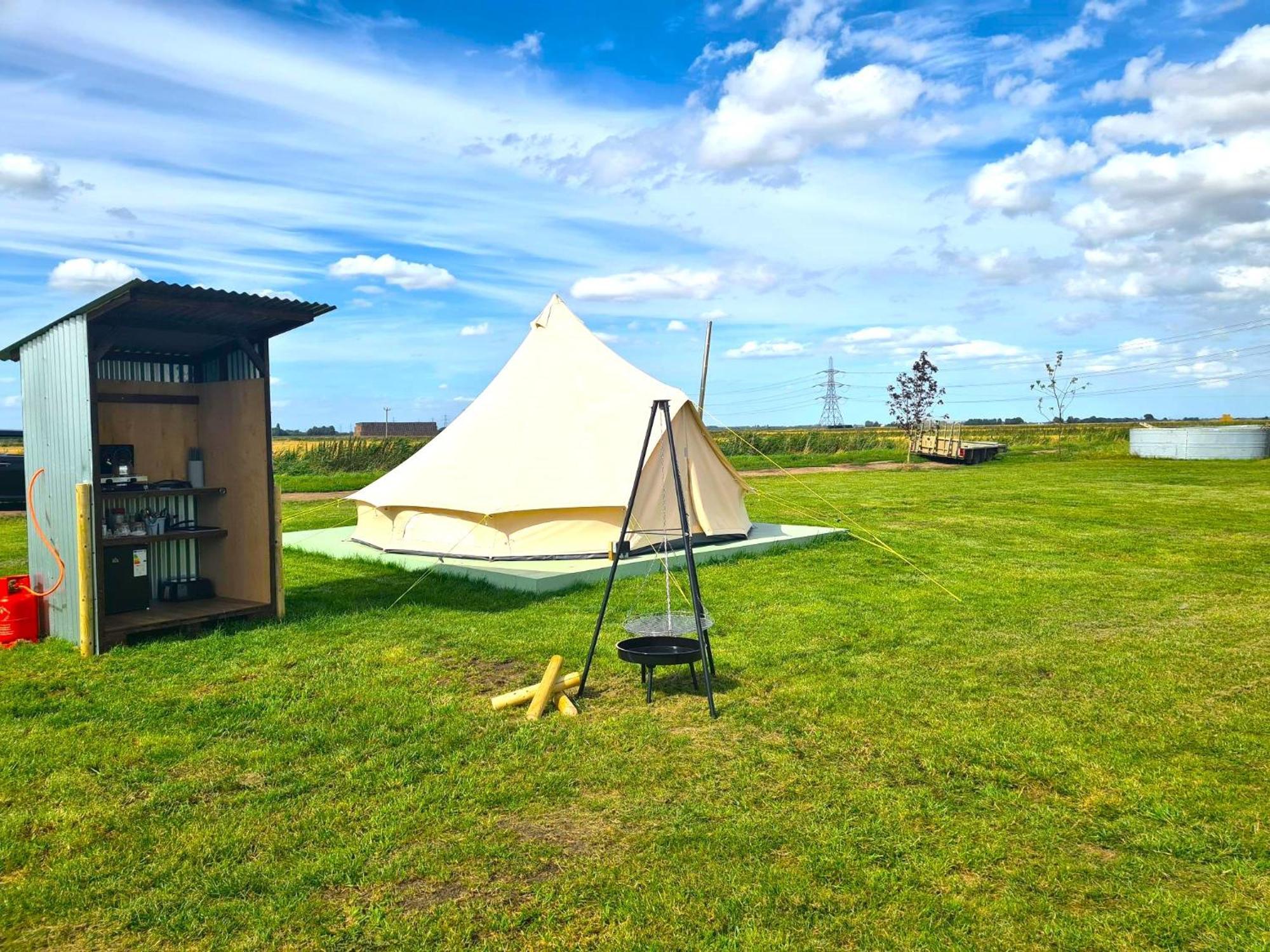 Villa Boyce Fen Farm Retreat Glamping & Fishery à Wisbech Extérieur photo